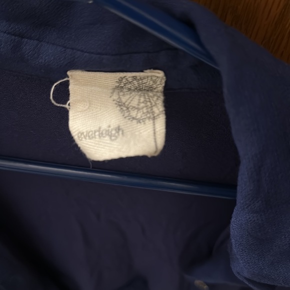 Everleigh high low button up - Picture 2 of 3